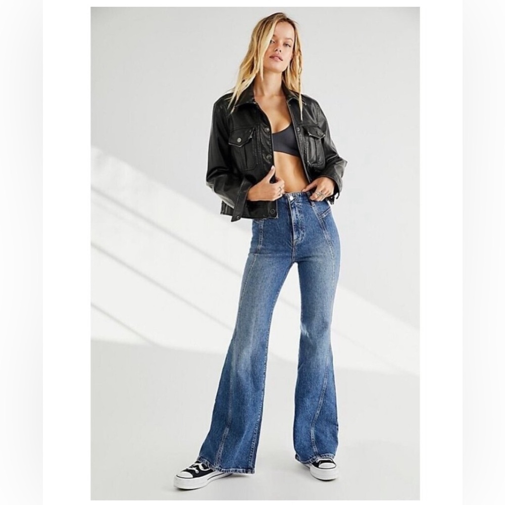 NEW Free People We The Free Florence Flare Jeans in Technicolor Blue Size 30